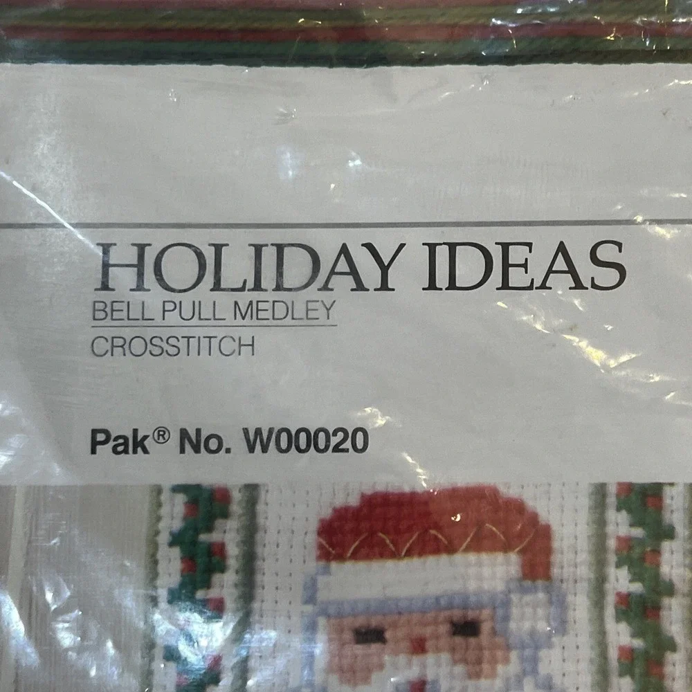 Vintage Christmas Bernat Holiday Ideas Bell Pull Medley Crosstitch W00020 New!